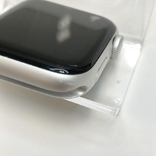 Apple Watch SE GPSモデル 32GB MKQ93J/A A2351-下部