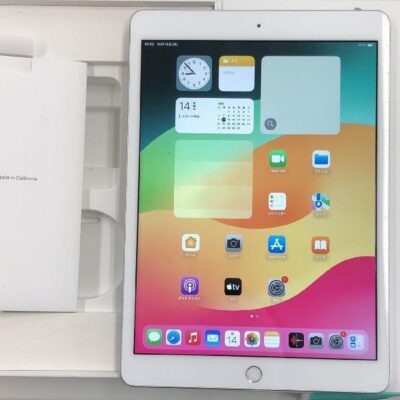 iPad 第8世代 Wi-Fiモデル 128GB MYLE2J/A A2270 新品同様