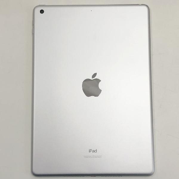 iPad 第8世代 Wi-Fiモデル 128GB MYLE2J/A A2270 新品同様-裏