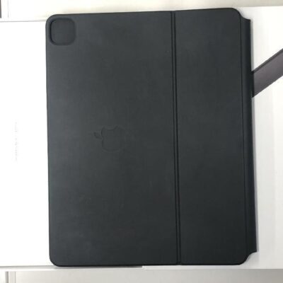 12.9インチiPad Pro(第4世代)用 Magic Keyboard  MXQU2J/A A1998