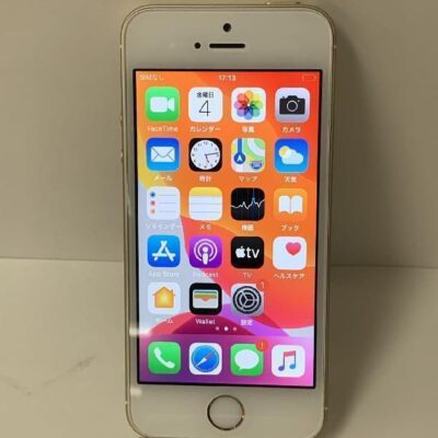 iPhoneSE au版SIMフリー 32GB MP842J/A A1723