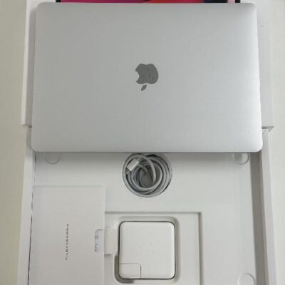 MacBook Pro 13インチ M1 2020  8GB 256GB A2338 極美品