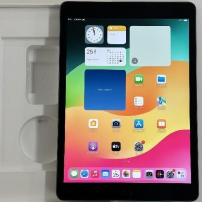 iPad 第9世代 au版SIMフリー 64GB MK473J/A A2604 極美品