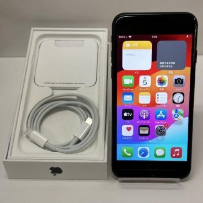 iPhoneSE 第3世代 SoftBank版SIMフリー 64GB MMYC3J/A A2782 新品同様