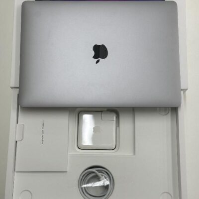 MacBook Pro 13インチ M1 2020  8GB 256GB A2338