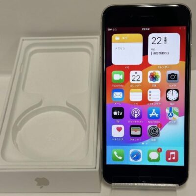 iPhoneSE 第3世代 au版SIMフリー 64GB MMYD3J/A A2782 極美品