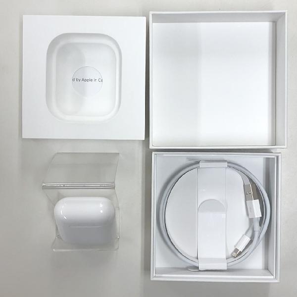 Apple AirPods 第2世代 with Charging Case MV7N2J/A MV7N2J/A 美品 | 中古スマホ販売のアメモバ