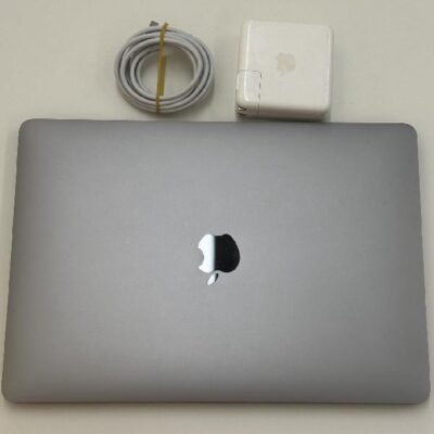 MacBook Pro 13インチ 2020 Thunderbolt 3ポートx4  2GHz Core i5 16GB 512GB A2251 美品