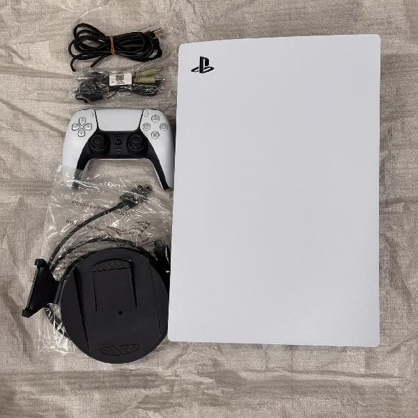 PlayStation5 CFI-1200A01 プレイステーション5 美品-裏