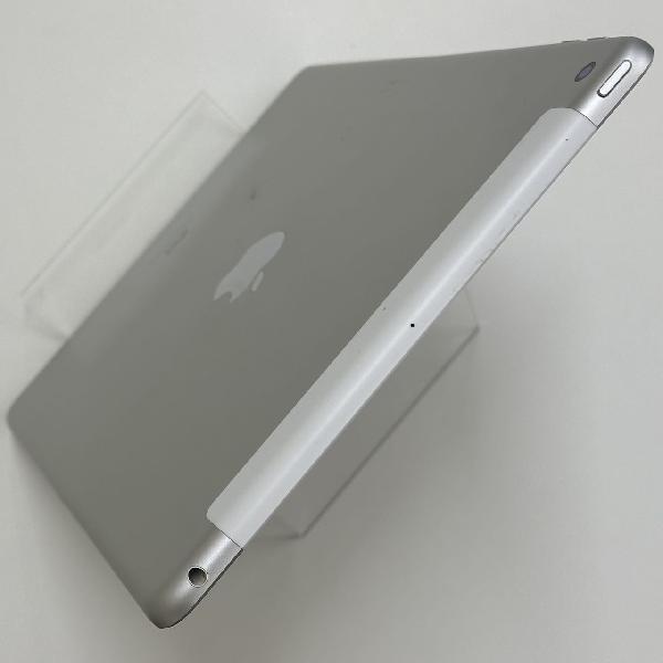 iPad 第9世代 docomo版SIMフリー 64GB MK493J/A A2604-上部