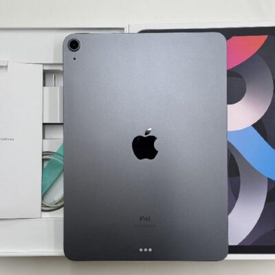 iPad Air 第4世代 Wi-Fiモデル 64GB MYFM2J/A A2316 極美品