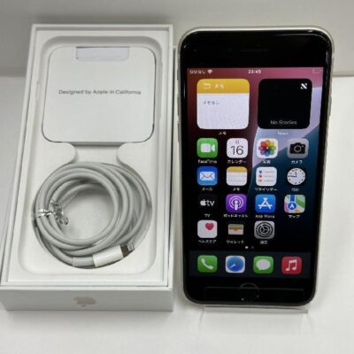 iPhoneSE 第3世代 au版SIMフリー 64GB MMYD3J/A A2782 極美品