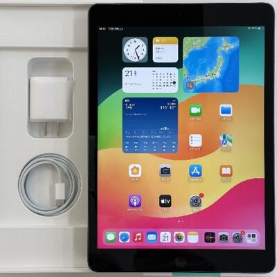 iPad 第9世代 au版SIMフリー 64GB MK473J/A A2604 未使用品