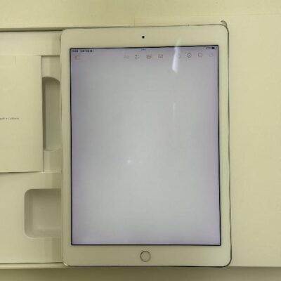 iPad Pro 9.7インチ au版SIMフリー  MLQ42J/A A1674 訳あり品