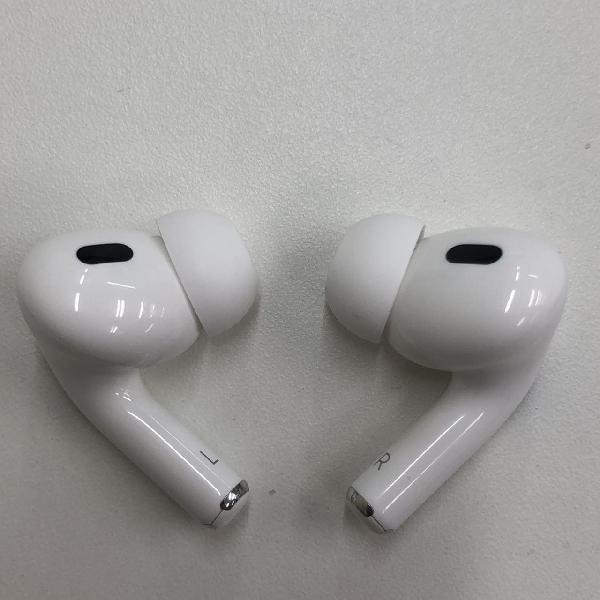 AirPods Pro 第2世代 USB-C MTJV3J/A MTJV3J/A 極美品-下部