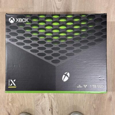 Xbox Series X RRT-00015  極美品