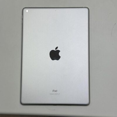 iPad 第9世代 Wi-Fiモデル 64GB MK2L3J/A A2602 美品