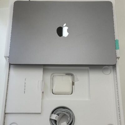 MacBook Air M2 2022  8GB 256GB MLXW3J/A 美品